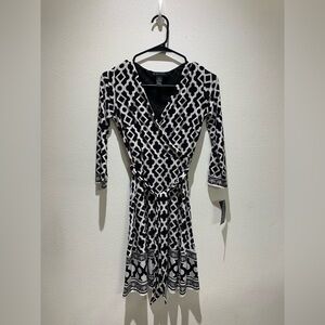 INC International Concepts Women's Long Sleeves V Neck Dress Casual Size P/P NWT